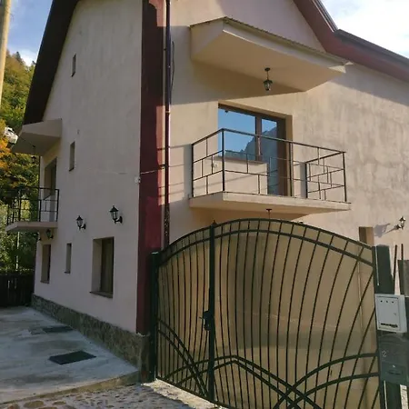 Casa Varipatti * بوستين